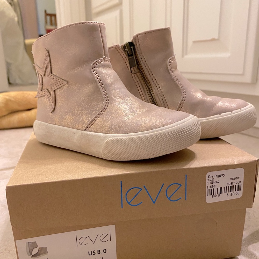 Level Bobby Pink Boots
